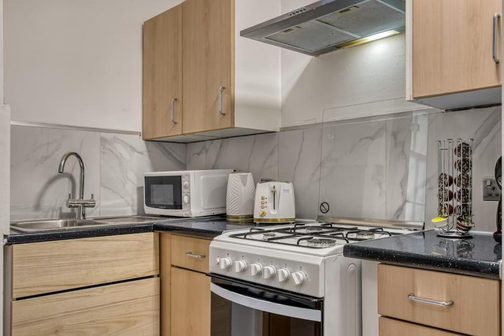 Apartamento Cosy 2Br Retreat Near Paddington Station Londres Exterior foto